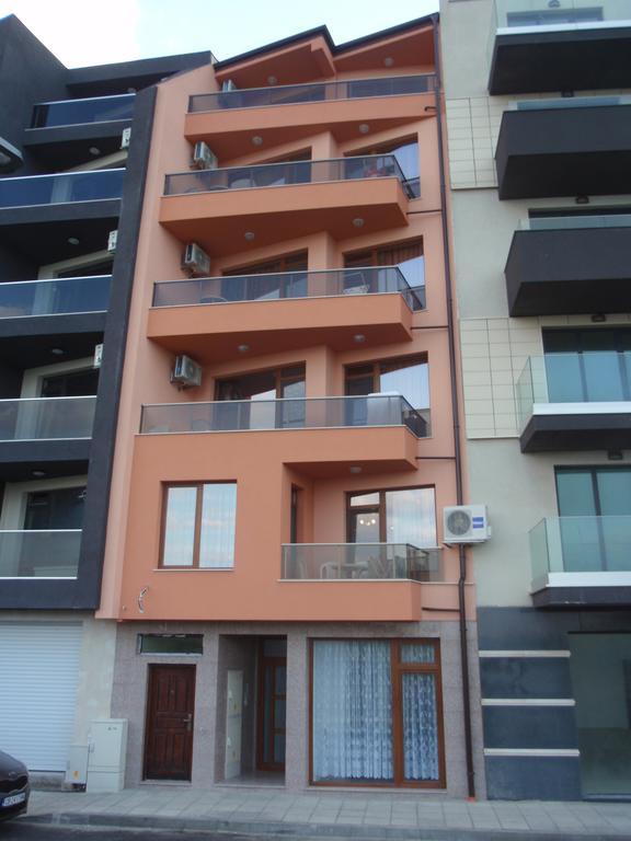 Cherno More 2 Apartamento Pomorie Exterior foto