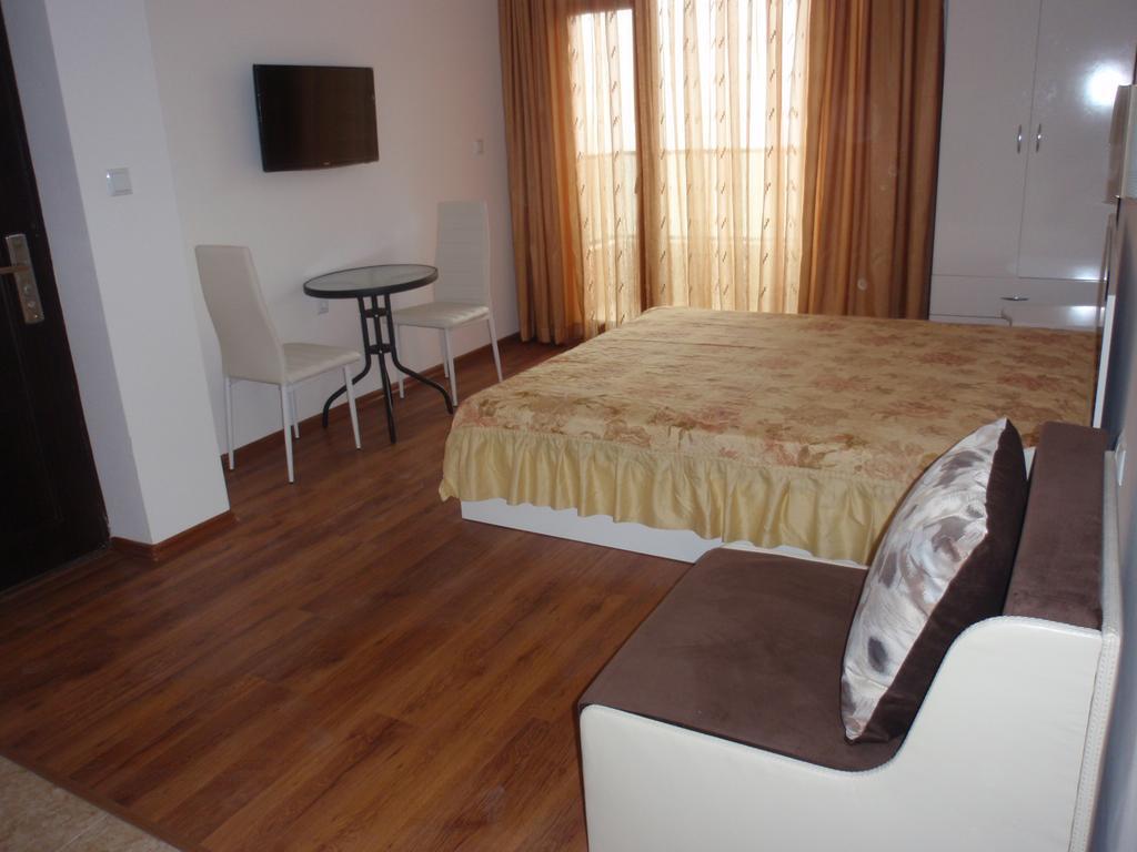 Cherno More 2 Apartamento Pomorie Exterior foto